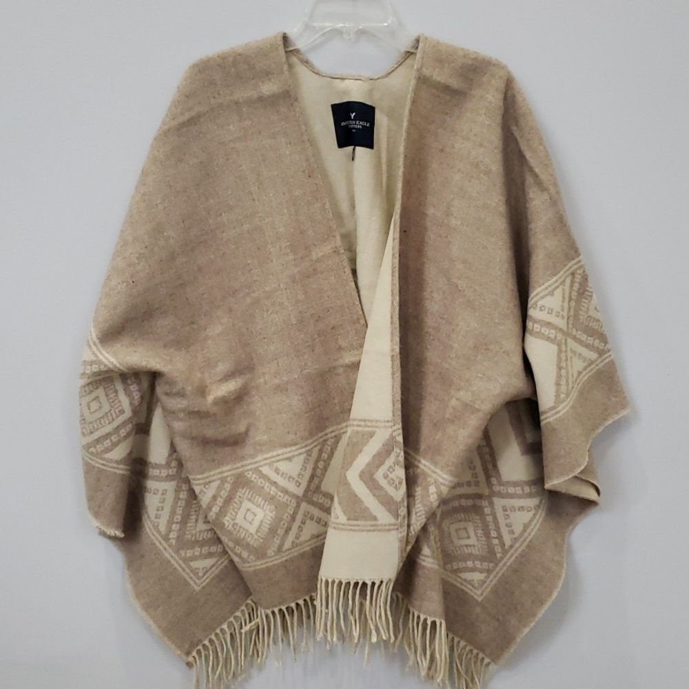 American Eagle One Size Serape Cape Southwestern Aztec Fringe Neutral Sweater